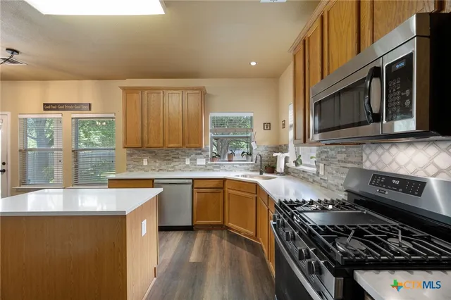 $420,000 | 3416 Winding Shore Lane, Pflugerville, TX 78660