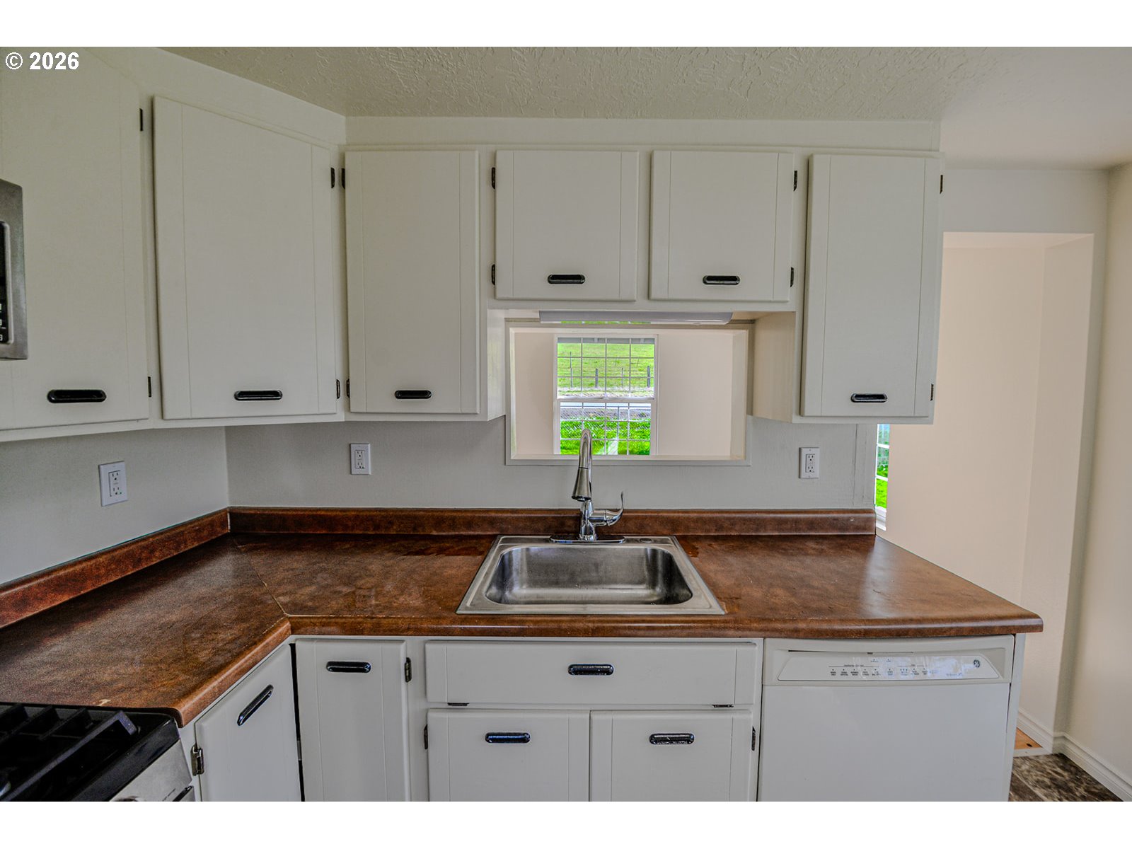 27163 Old Rainier Road Rainier, OR 97048 - Photo 14 of 48