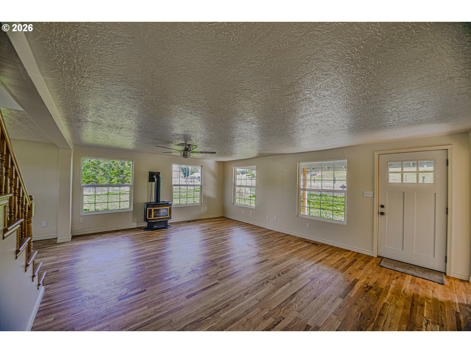 27163 Old Rainier Road Rainier, OR 97048 - Photo 8 of 48 Living Room