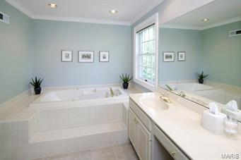 2008 Hunters Field Road St. Louis, MO 63122 - Photo 13 of 21 Gallery Image 13