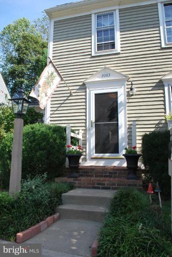 2083 Cobblestone Lane Reston, VA 20191 - Photo 25 of 30 Exterior #2