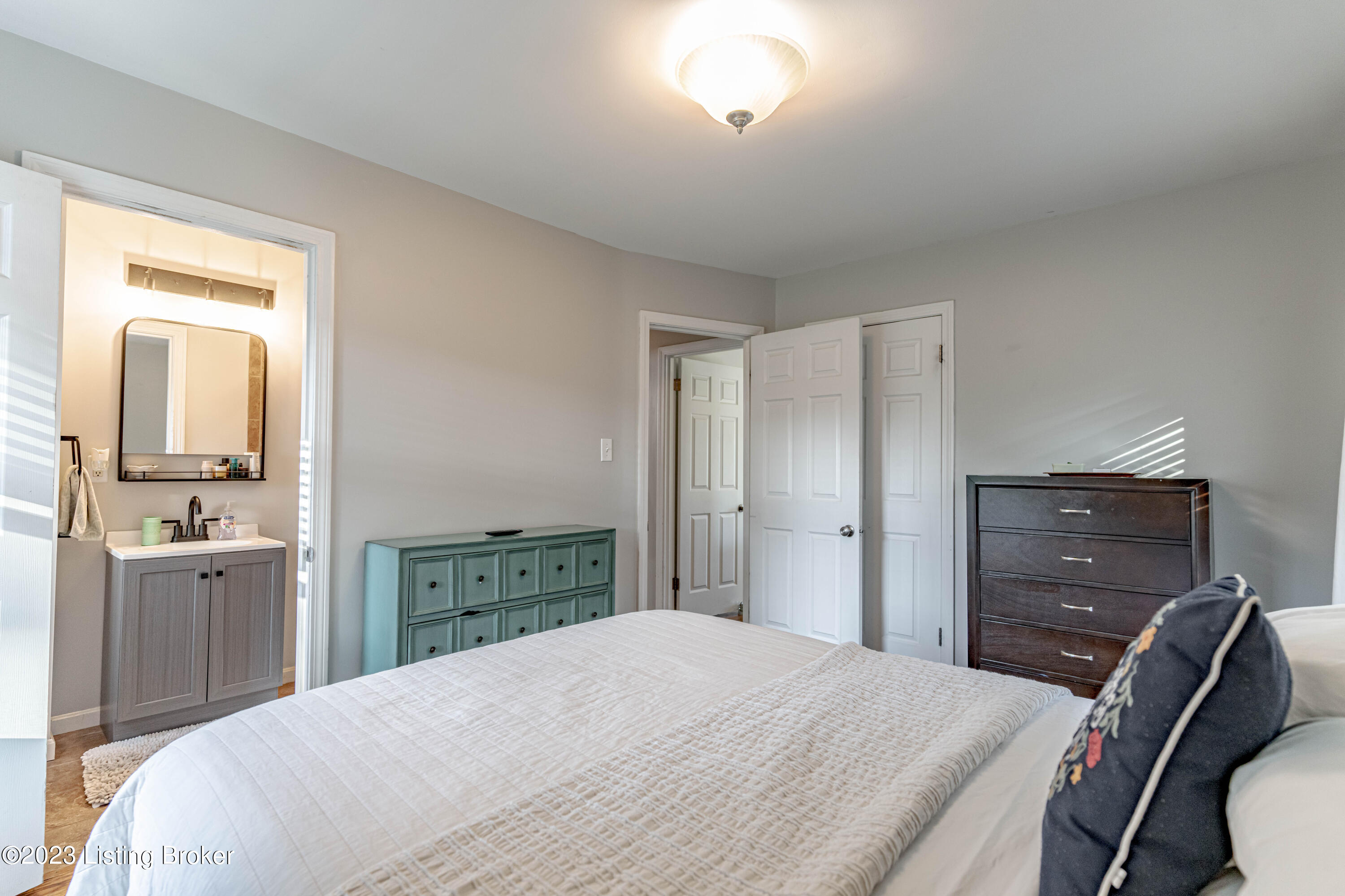 2213 Janlyn Road Louisville, KY 40299 - Photo 36 of 77 DSC08038