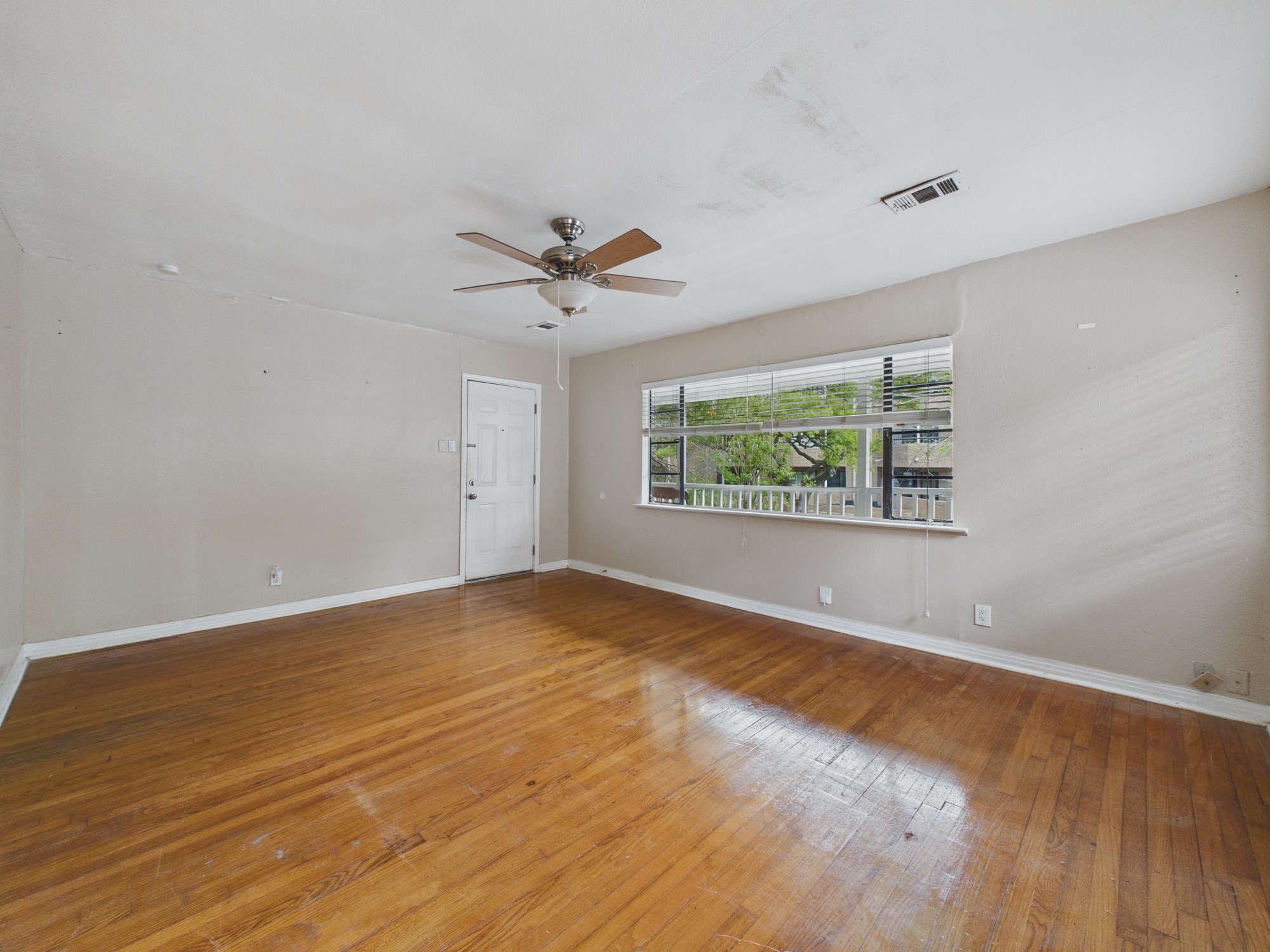 5110 Academy Street, Unit 3 Houston, TX 77005 - Photo 5 of 21