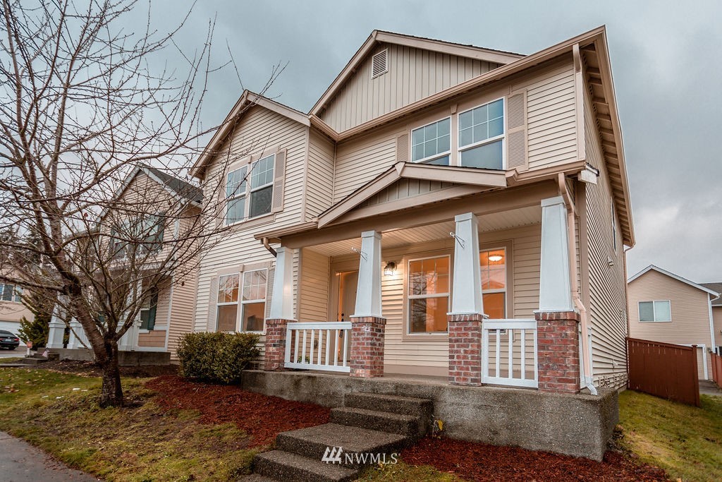 254 Ferndale Avenue Northeast Renton, WA 98056 - Photo 2 of 25 Gallery Image 2