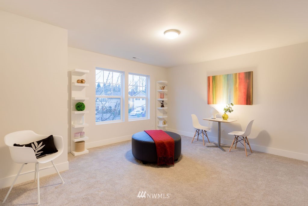 254 Ferndale Avenue Northeast Renton, WA 98056 - Photo 13 of 25 Gallery Image 13
