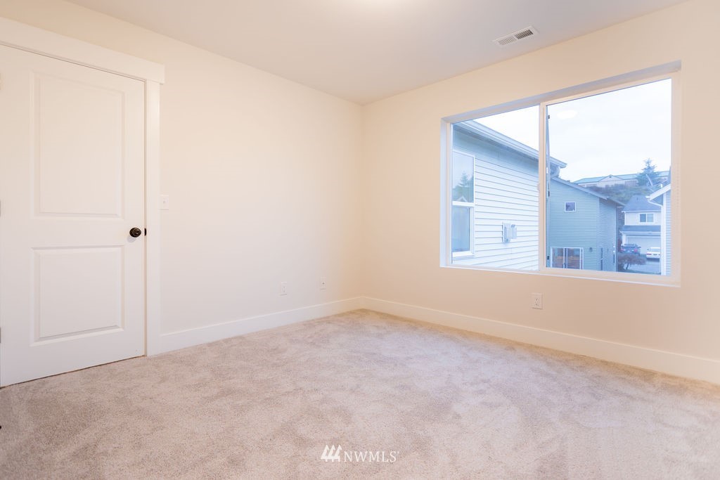 254 Ferndale Avenue Northeast Renton, WA 98056 - Photo 25 of 25 Gallery Image 25