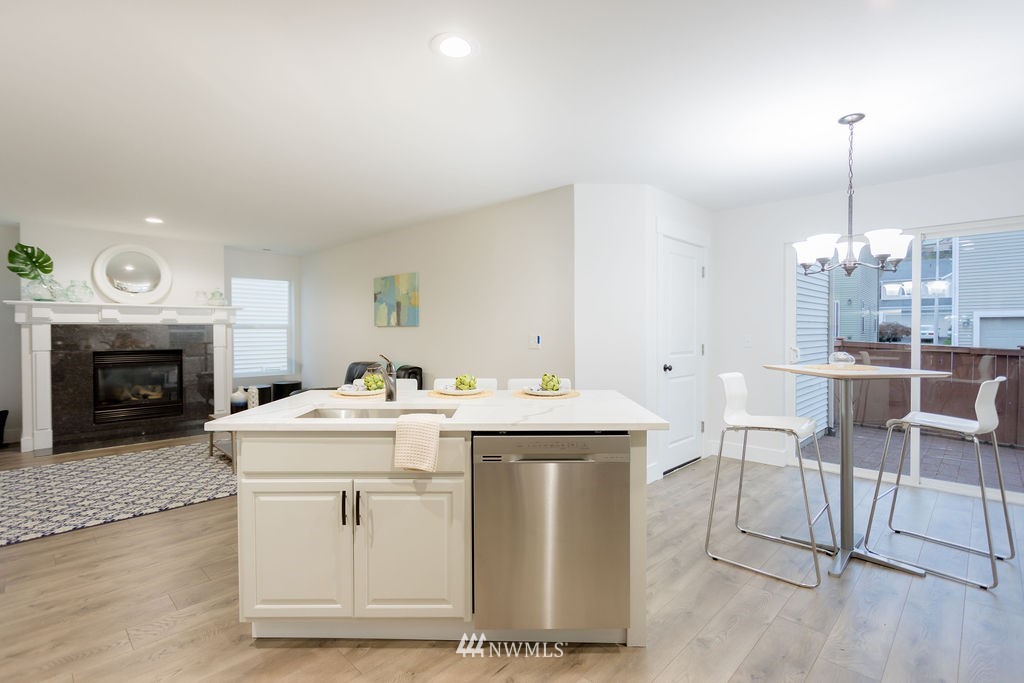 254 Ferndale Avenue Northeast Renton, WA 98056 - Photo 10 of 25 Gallery Image 10