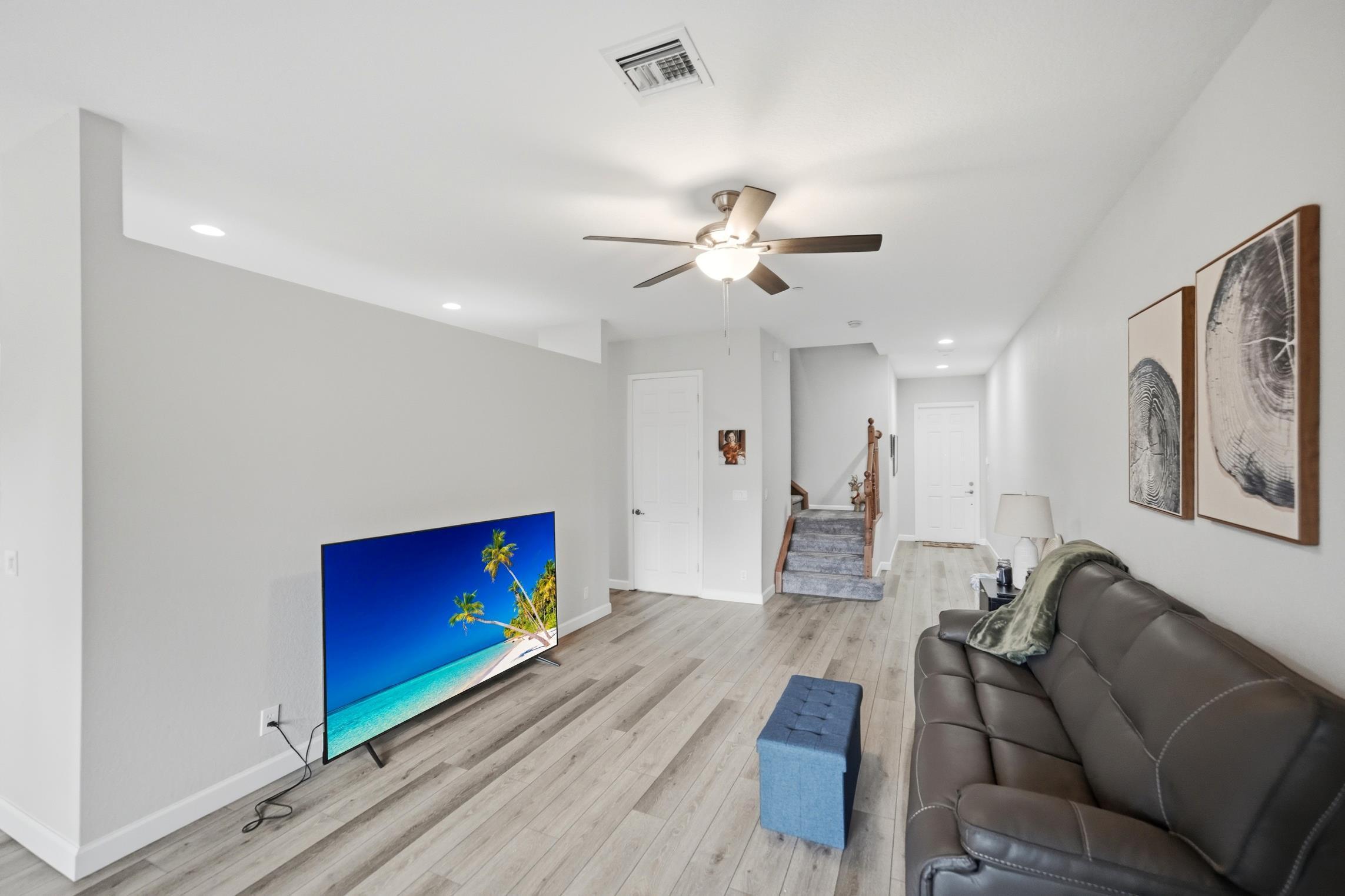 135 Southwest Walking Path Stuart, FL 34997 - Photo 8 of 38 miaq14ojim