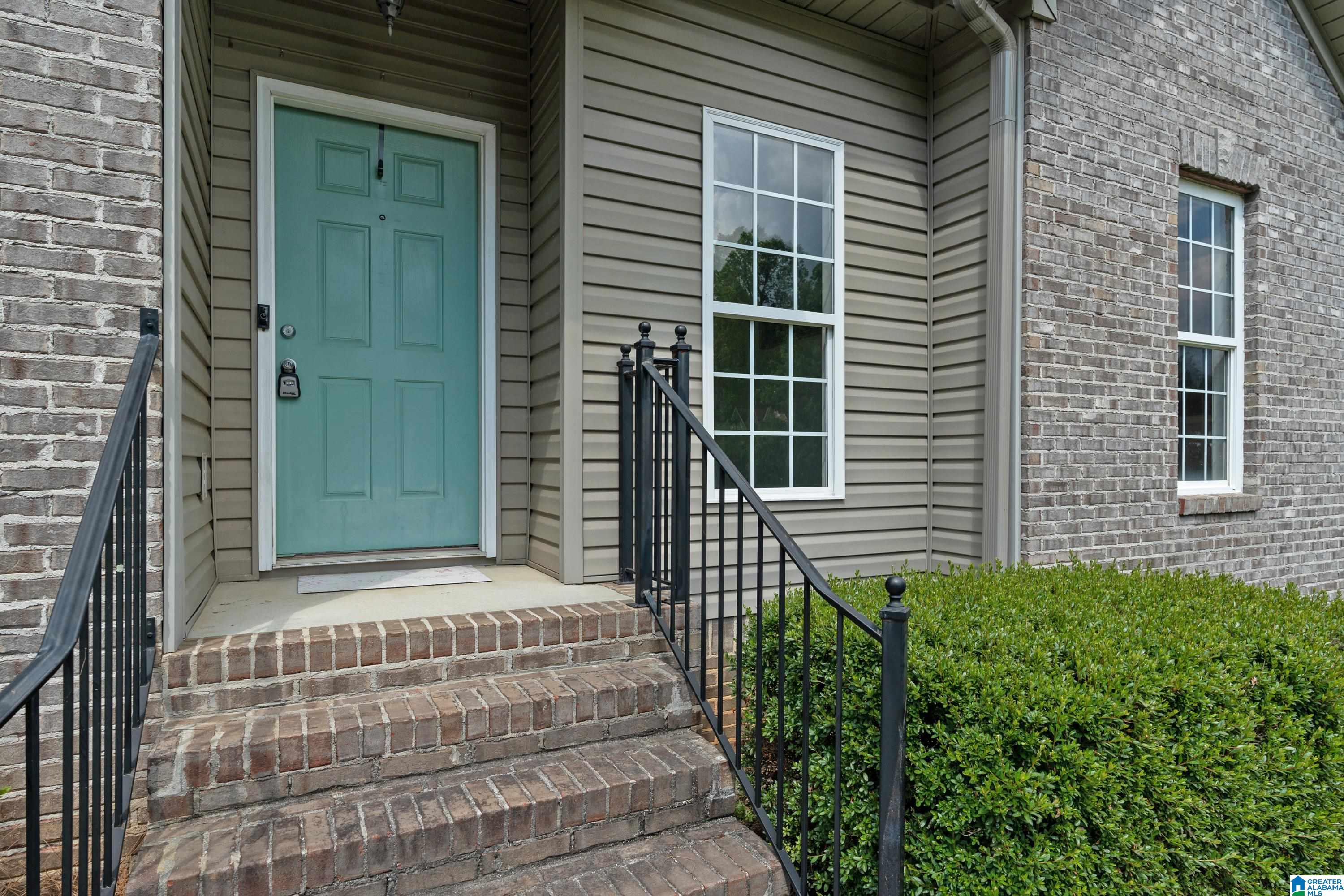 979 Hickory Valley Road Trussville, AL 35173 - Photo 3 of 31