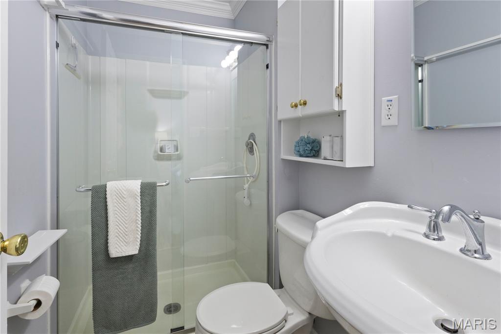 325 Bellezza Drive Ballwin, MO 63021 - Photo 12 of 23