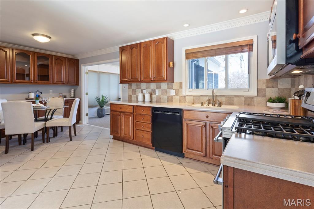 325 Bellezza Drive Ballwin, MO 63021 - Photo 6 of 23