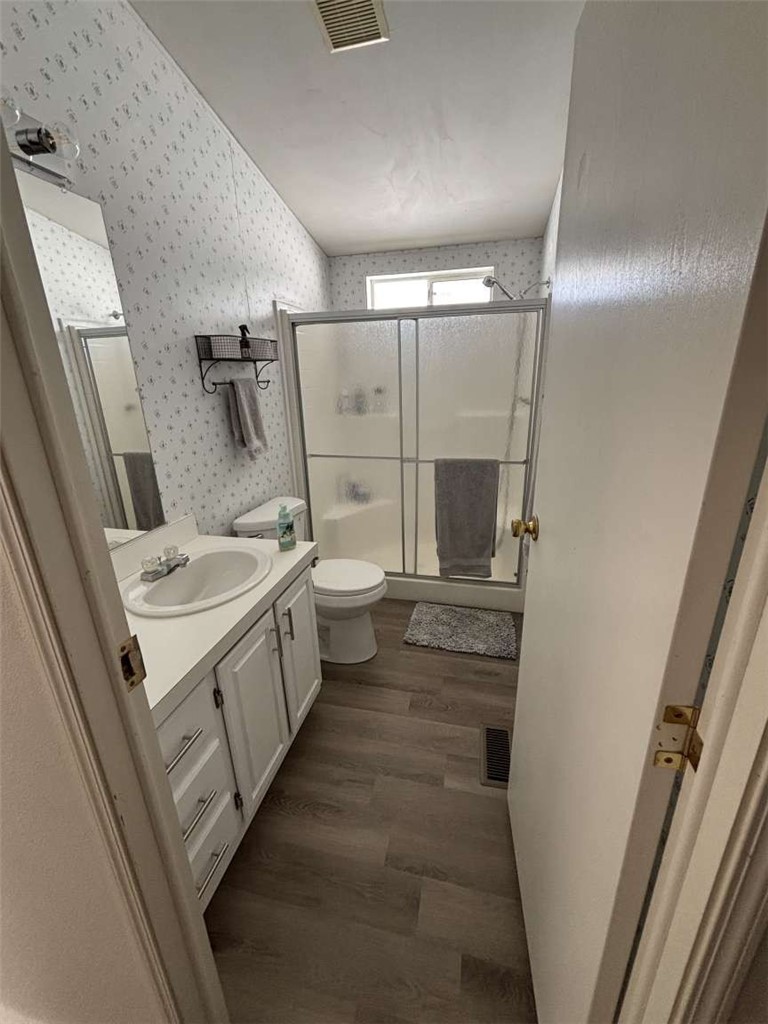 1770 Riviera Drive Blythe, CA 92225 - Photo 10 of 23 a bathroom with a sink a toilet and shower
