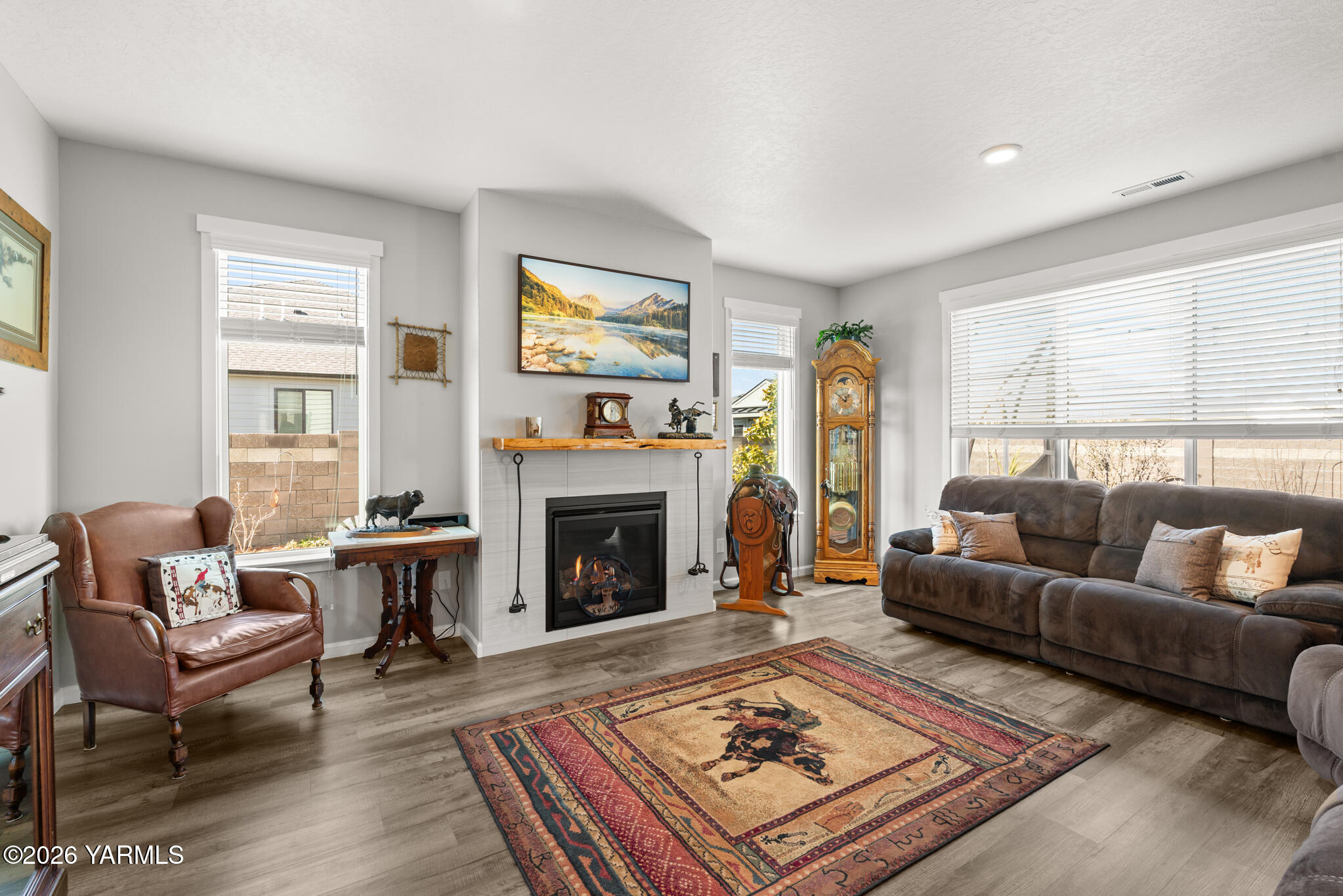 313 Ruby Avenue Grandview, WA 98930 - Photo 11 of 50 DSM00198