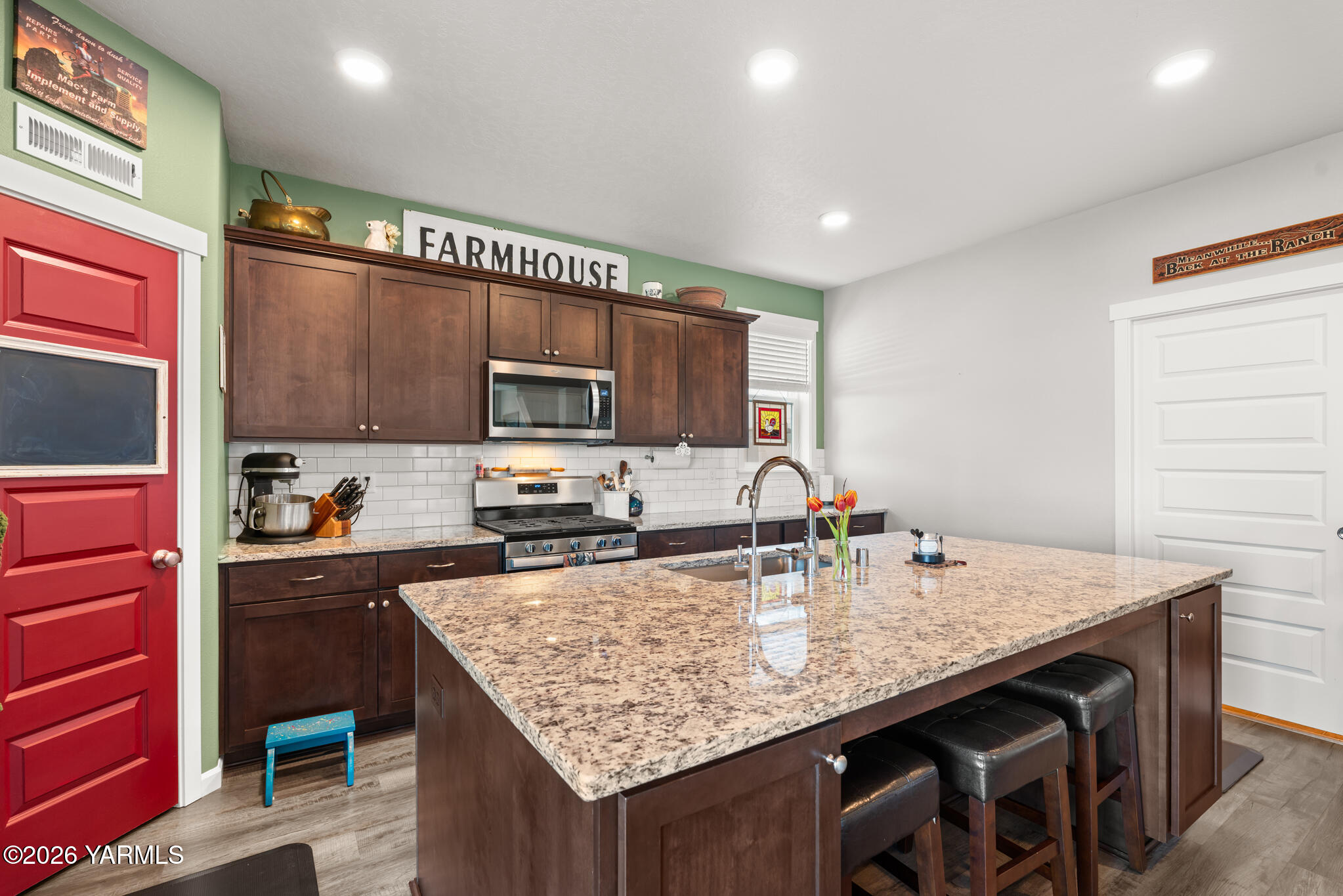 313 Ruby Avenue Grandview, WA 98930 - Photo 17 of 50 DSM00216