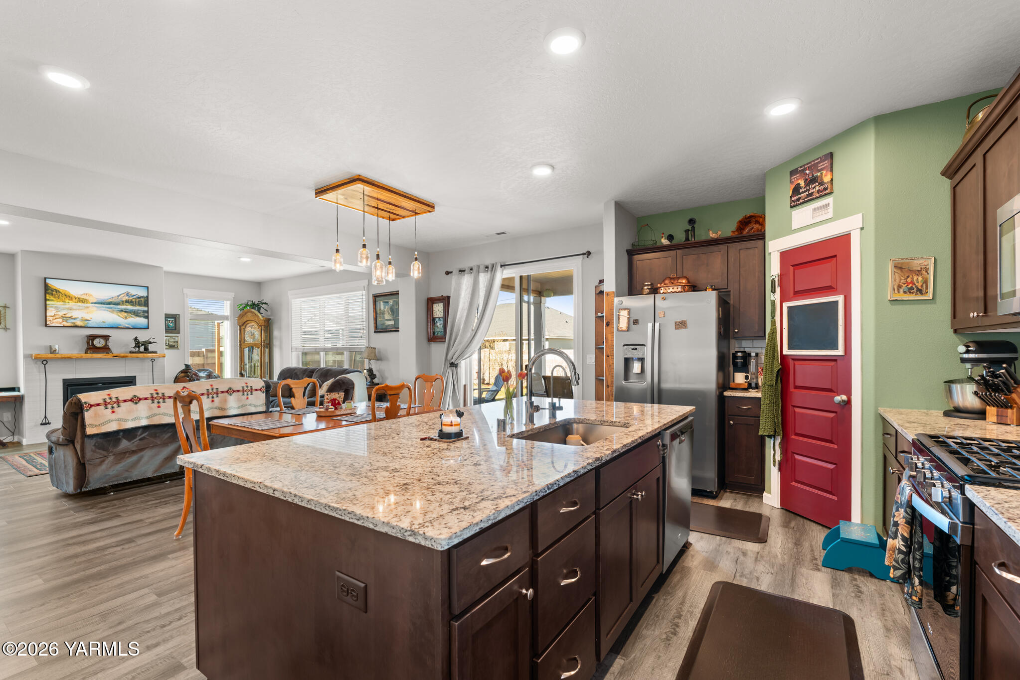 313 Ruby Avenue Grandview, WA 98930 - Photo 19 of 50 DSM00222