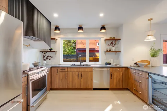 $1,575,000 | 4203 5th Avenue Northwest, Seattle, WA 98107