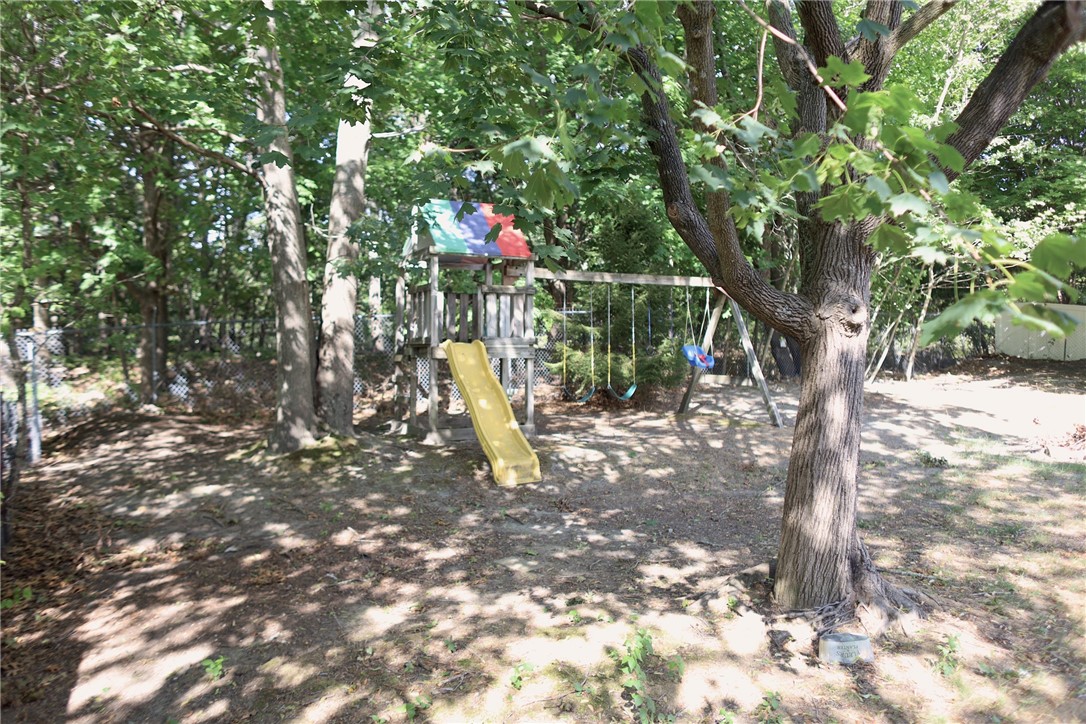 37 Norfolk Road Warwick, RI 02886 - Photo 11 of 15