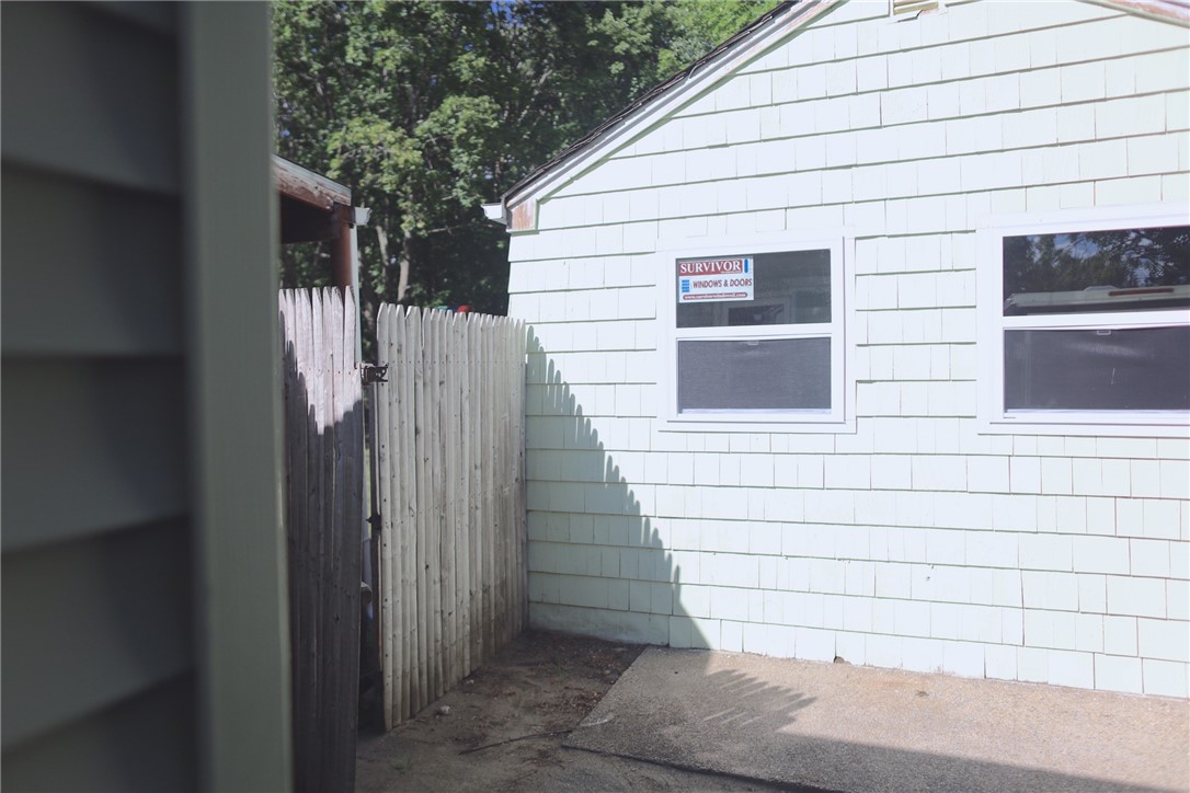 37 Norfolk Road Warwick, RI 02886 - Photo 15 of 15