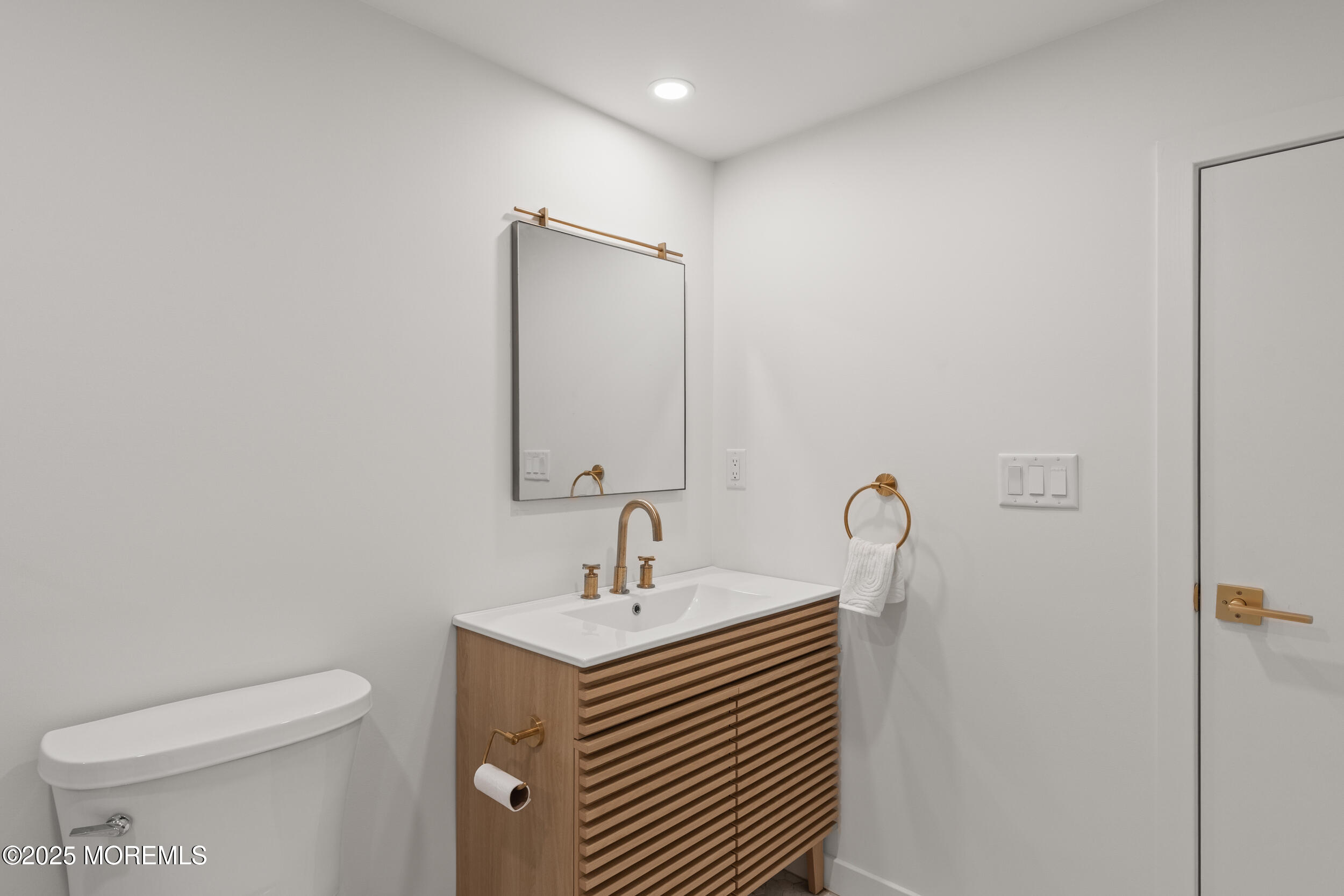 704 Deal Road Asbury Park, NJ 07712 - Photo 27 of 50 065