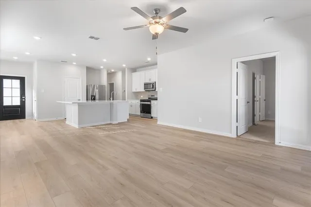 $1,995 | 5713 Chasewood Drive, McKinney, TX 75071