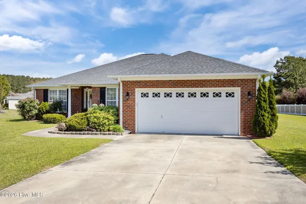 $385,000 | 129 Hidden Pond Drive, New Bern, NC 28562