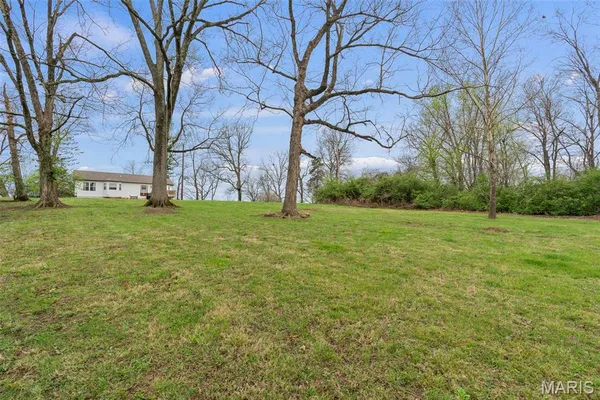 $312,000 | 2609 Nike Base Road, Catawissa, MO 63015