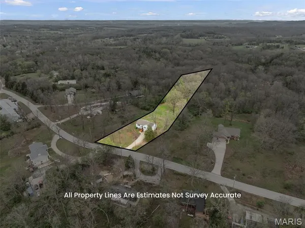 $312,000 | 2609 Nike Base Road, Catawissa, MO 63015