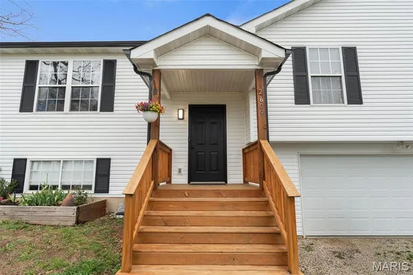 $312,000 | 2609 Nike Base Road, Catawissa, MO 63015