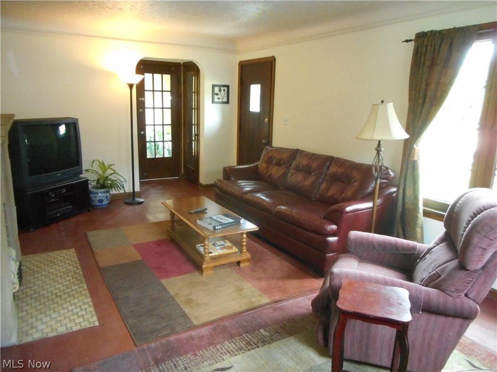 1616 Brainard Road Cleveland, OH 44124 - Photo 3 of 17