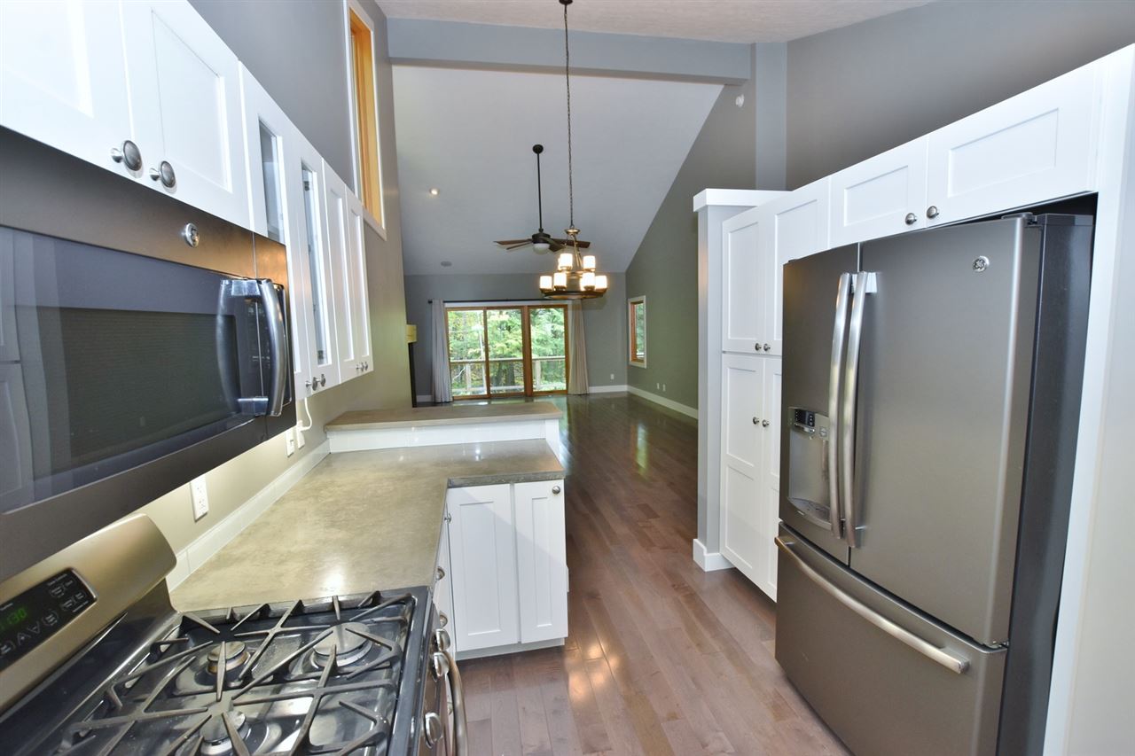 261 Red Fox Ridge Traverse City, MI 49686 - Photo 19 of 40 1869141-18.JPG