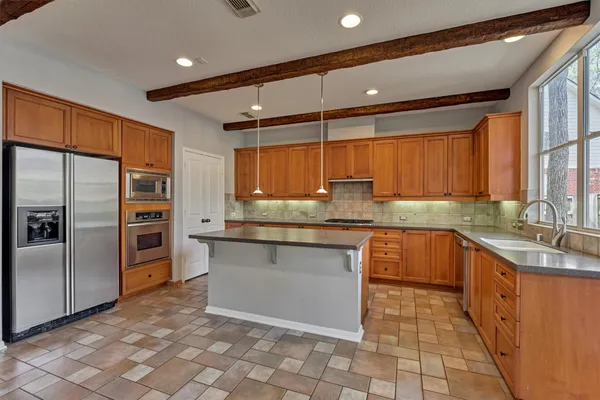 $595,000 | 30 Fortuneberry Place, The Woodlands, TX 77382