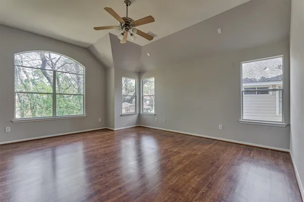 $595,000 | 30 Fortuneberry Place, The Woodlands, TX 77382