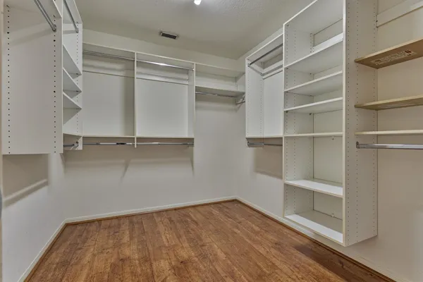 $595,000 | 30 Fortuneberry Place, The Woodlands, TX 77382