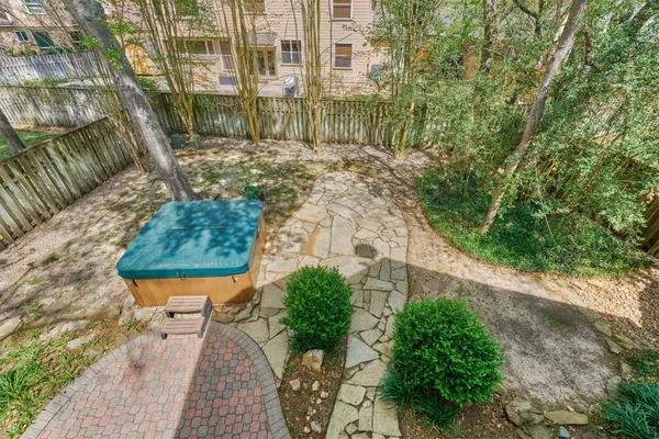 $595,000 | 30 Fortuneberry Place, The Woodlands, TX 77382