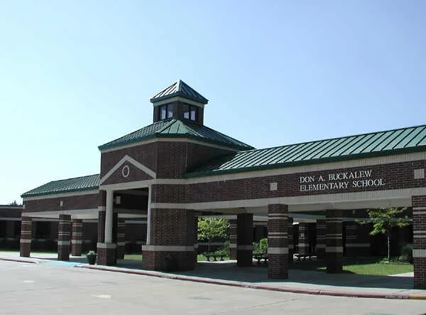 $595,000 | 30 Fortuneberry Place, The Woodlands, TX 77382