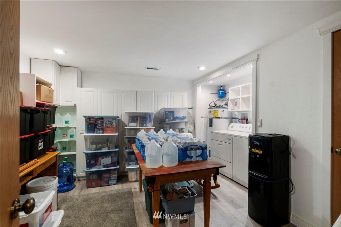 8815 Lake Steilacoom Point Road Southwest Lakewood, WA 98498 - Photo 25 of 37 Gallery Image 25