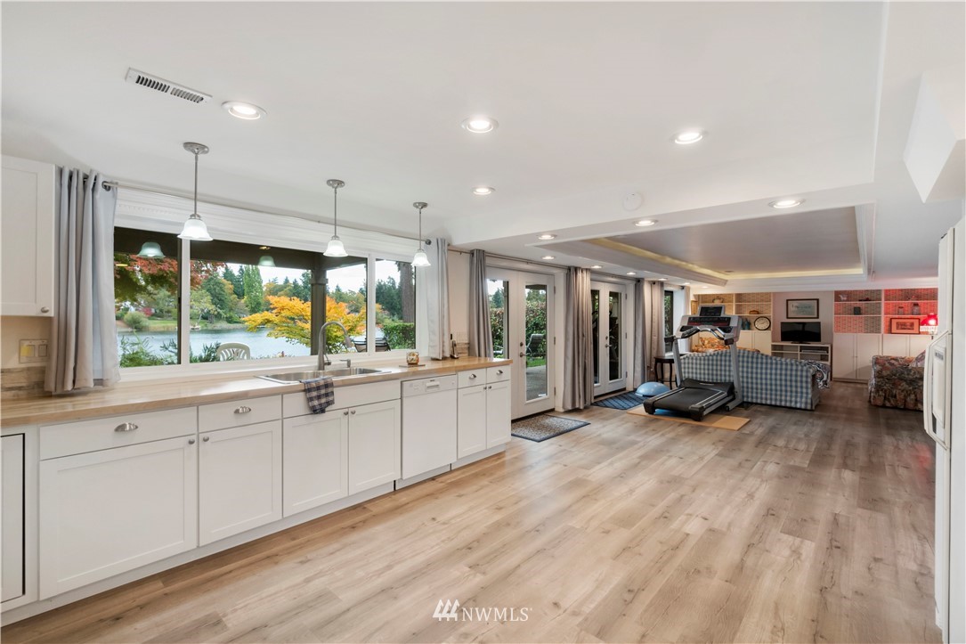 8815 Lake Steilacoom Point Road Southwest Lakewood, WA 98498 - Photo 29 of 37 Gallery Image 29