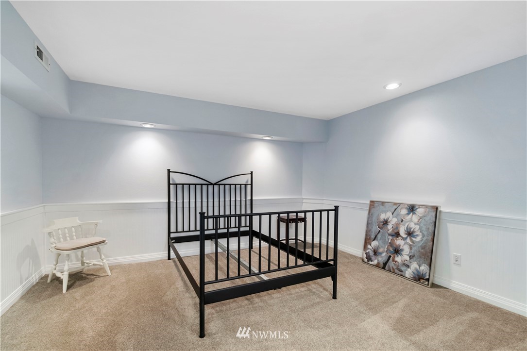 8815 Lake Steilacoom Point Road Southwest Lakewood, WA 98498 - Photo 30 of 37 Gallery Image 30