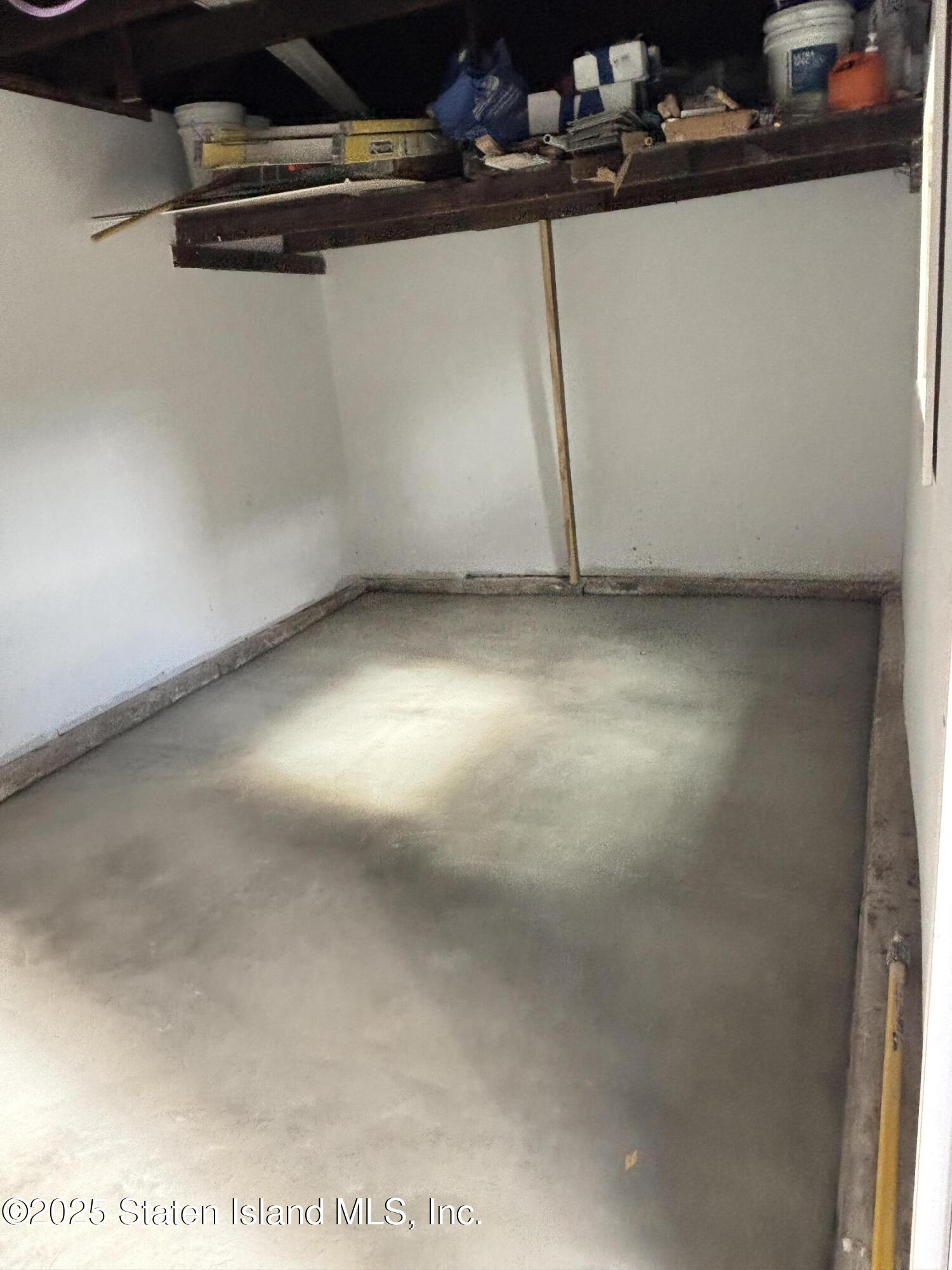 677 Bement Avenue Staten Island, NY 10310 - Photo 34 of 37 IMG_7321