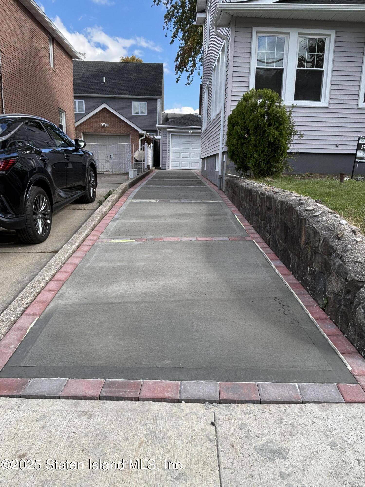 677 Bement Avenue Staten Island, NY 10310 - Photo 36 of 37 IMG_7331