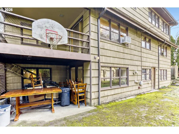 $399,900 | 16659 Southeast Powell Boulevard, Portland, OR 97236