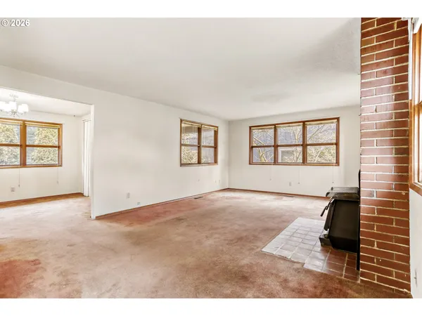 $399,900 | 16659 Southeast Powell Boulevard, Portland, OR 97236