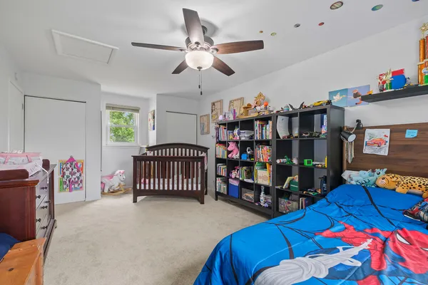 $385,000 | 2250 Bannister Lane, Aurora, IL 60504
