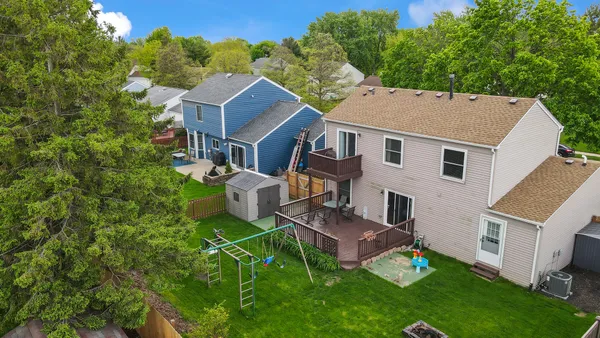 $385,000 | 2250 Bannister Lane, Aurora, IL 60504