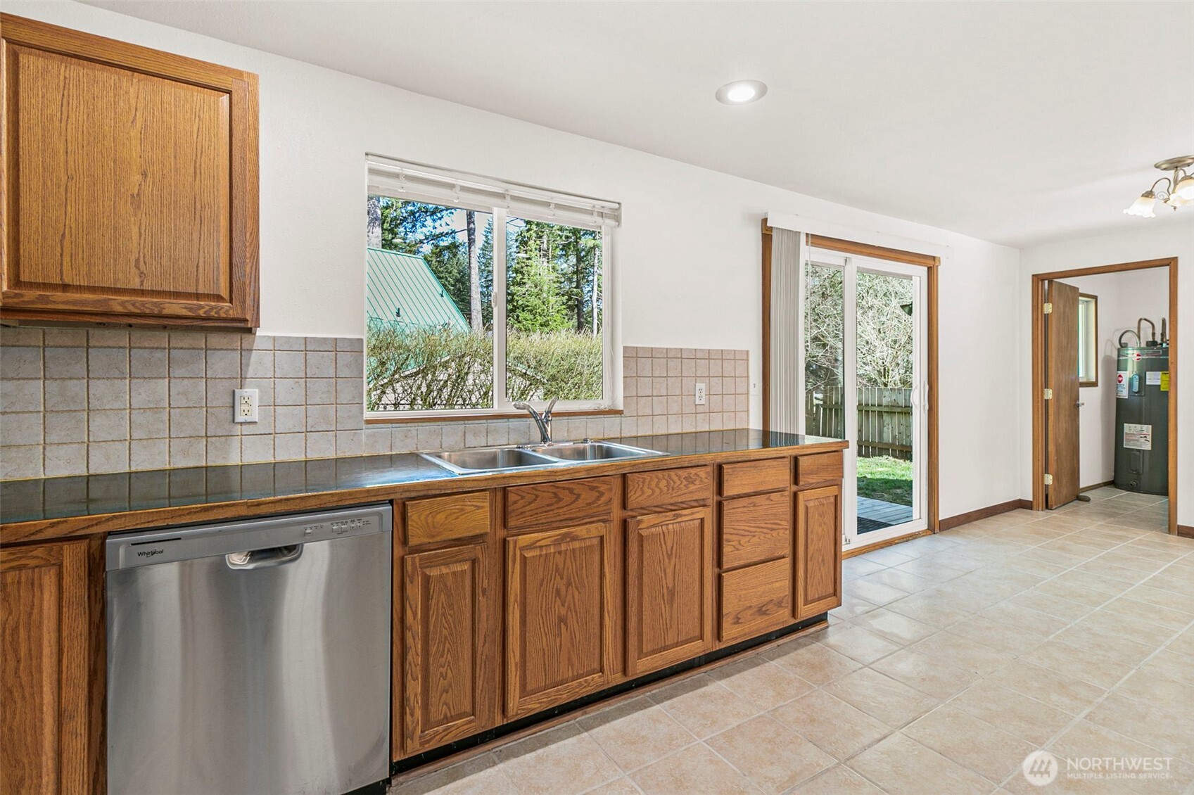 42904 Southeast 176th Street North Bend, WA 98045 - Photo 9 of 20