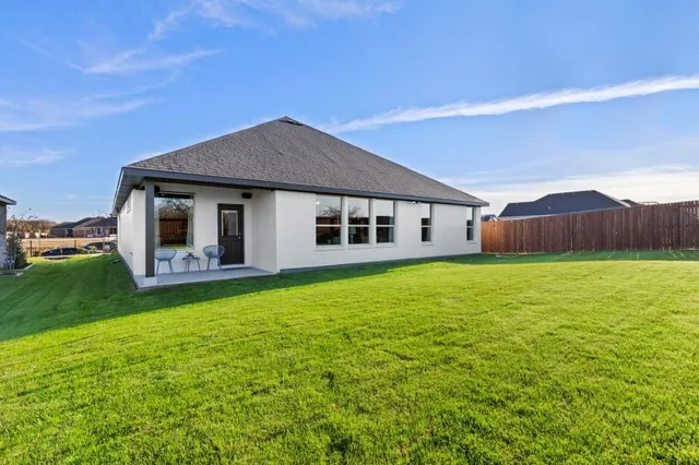 $462,390 | 10400 Sunset Shore Drive, Midlothian, TX 76065