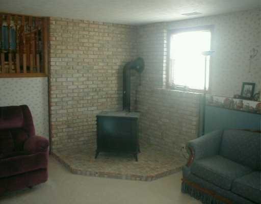 6534 C R 62 De Graff, OH 43318 - Photo 5 of 9