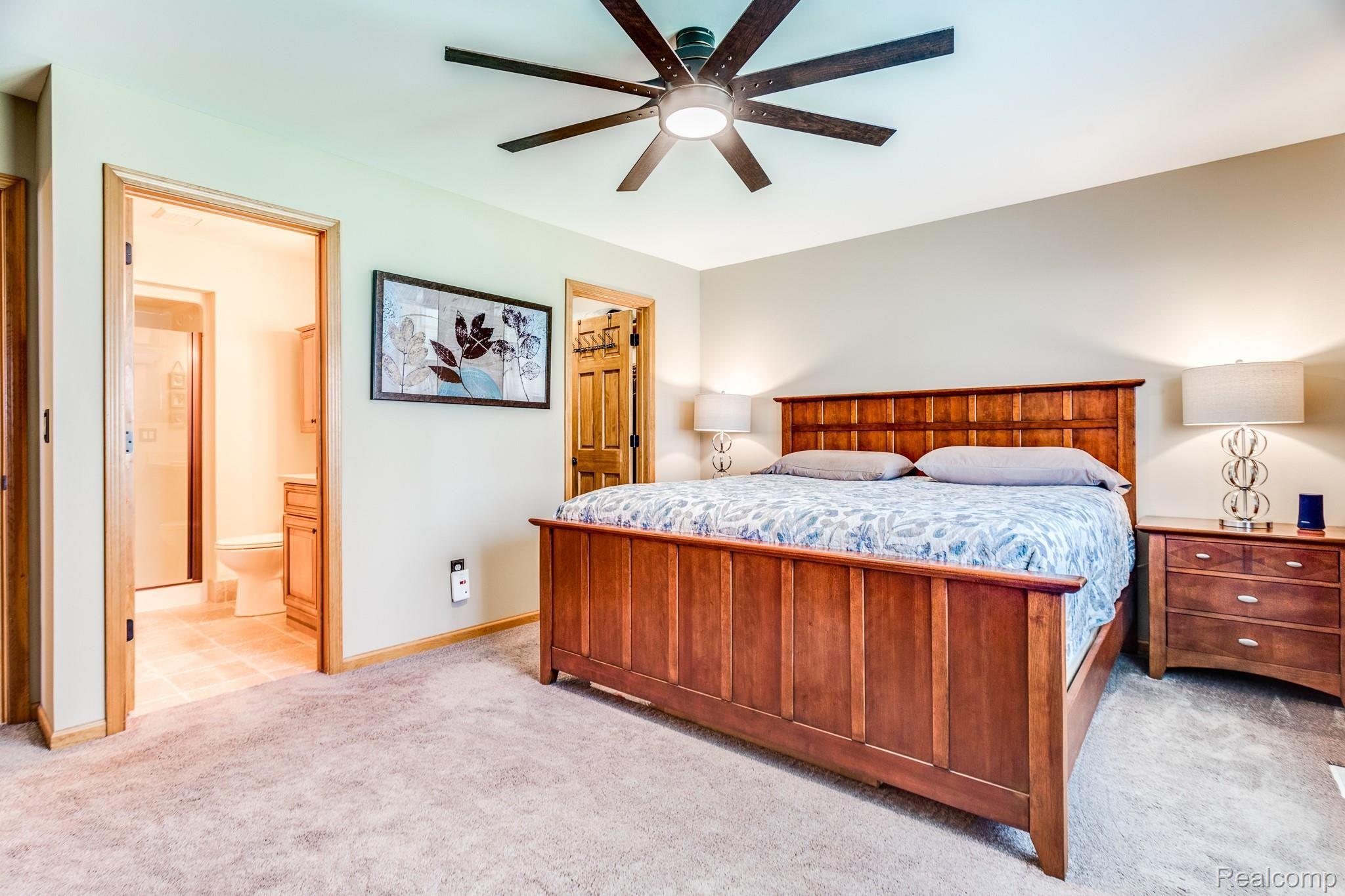 7276 Lakeshore Road Fort Gratiot, MI 48059 - Photo 20 of 38 7276 Lakeshore Rd (41 of 52).jpg