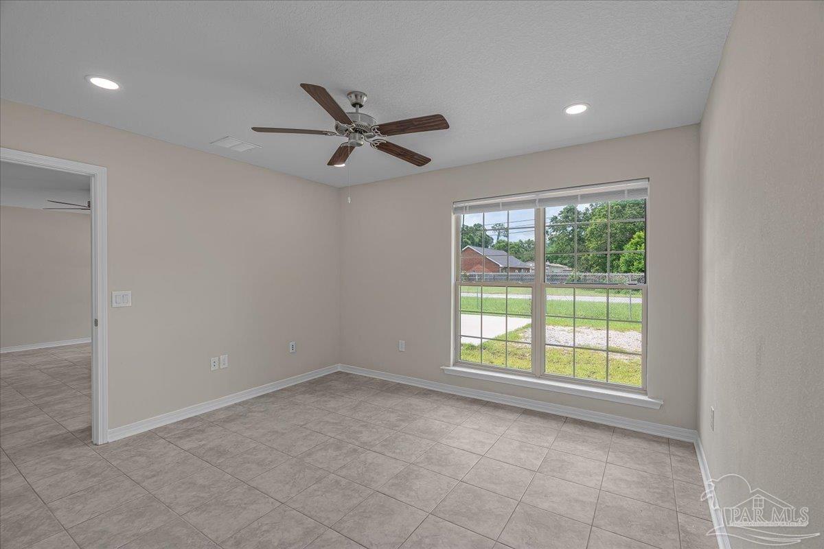 255 Kenmore Road Pensacola, FL 32503 - Photo 29 of 43