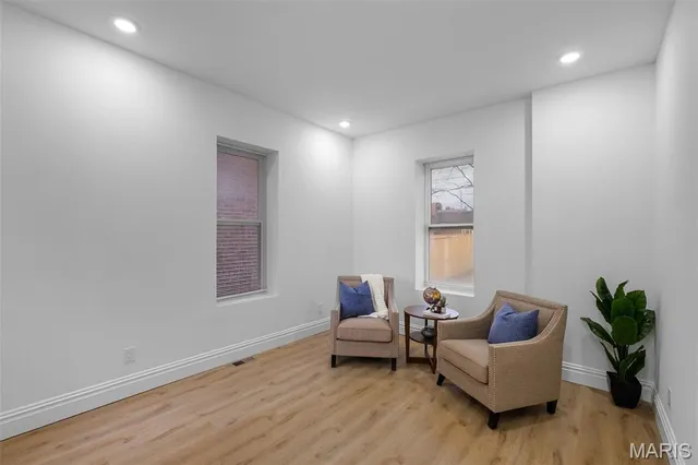 $399,000 | 6823 Minnesota Avenue, St. Louis, MO 63111